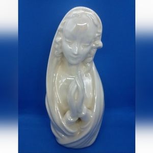 Praying Virgin Mary Madonna Luster Opalescent Statue 9 1/2"